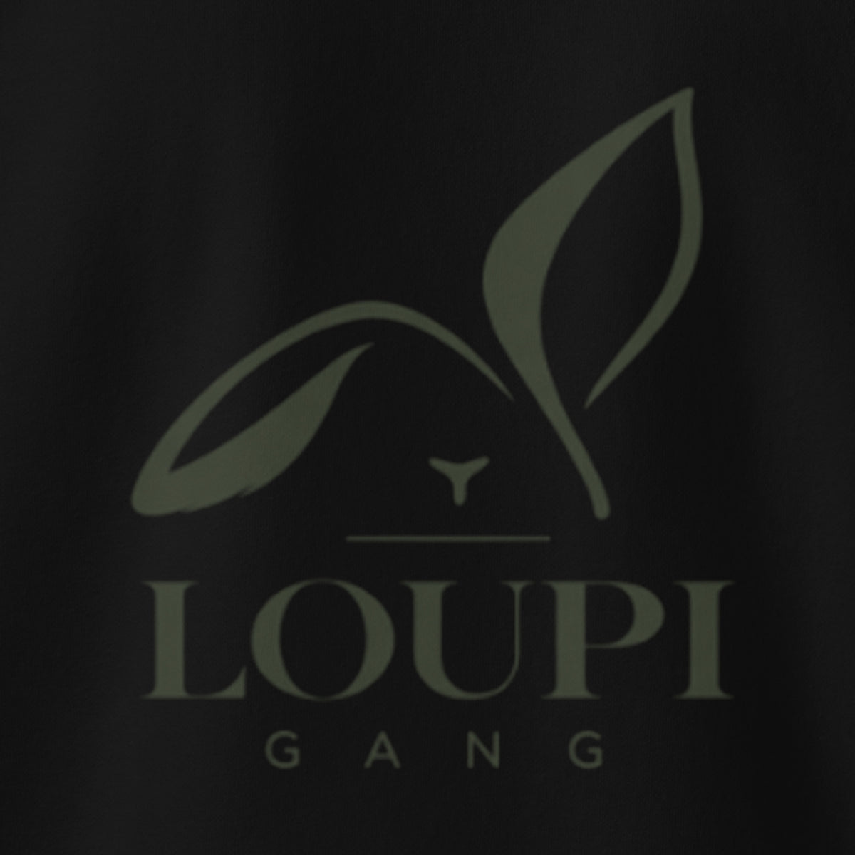 LOUPI GANG Afterhours Crew in Black, close-up of the olive LOUPI GANG rabbit logo printed on the upper back